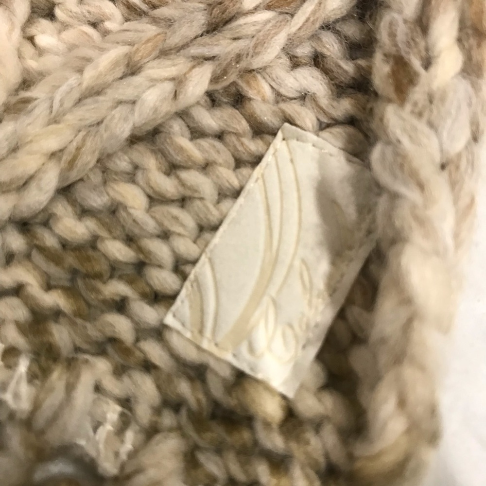 Scarf - Picture 5 of 7